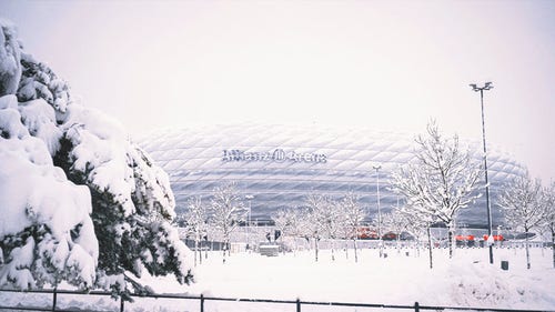 BUNDESLIGA Trending Image: Bayern Munich-Union Berlin game called off due to snow chaos in Germany